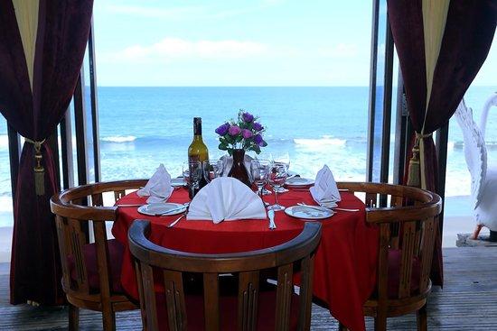 Swan Keramas Restaurant